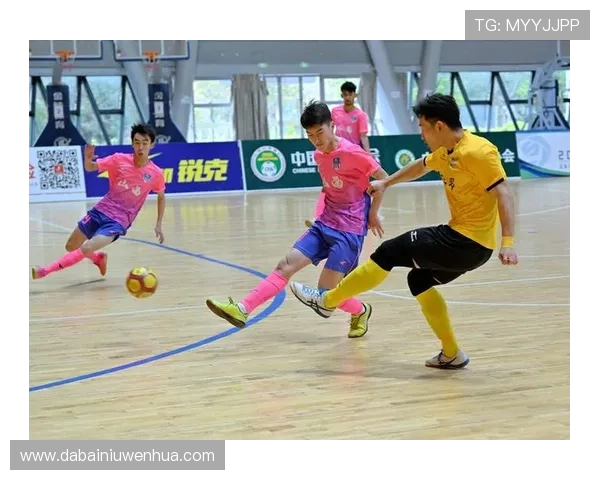 全国锦标赛回顾：杭州足球队展现出色节奏与团队配合能力