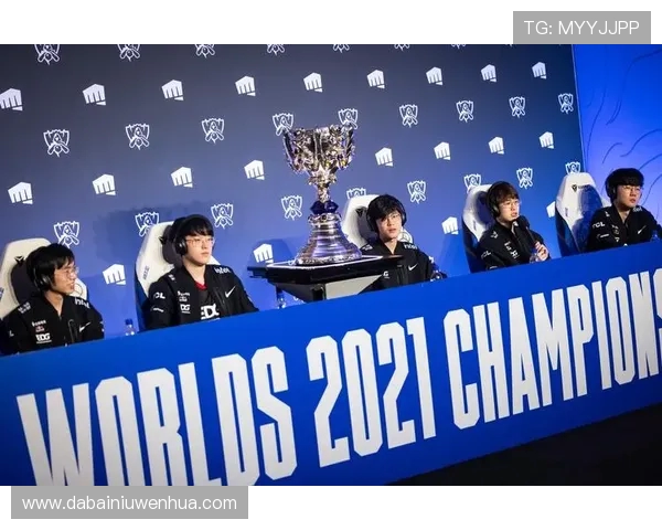 EDG逆袭之路:从失利到辉煌的战术与团队重塑解析 EDG逆袭之路:从失利到辉煌的战术与团队重塑解析