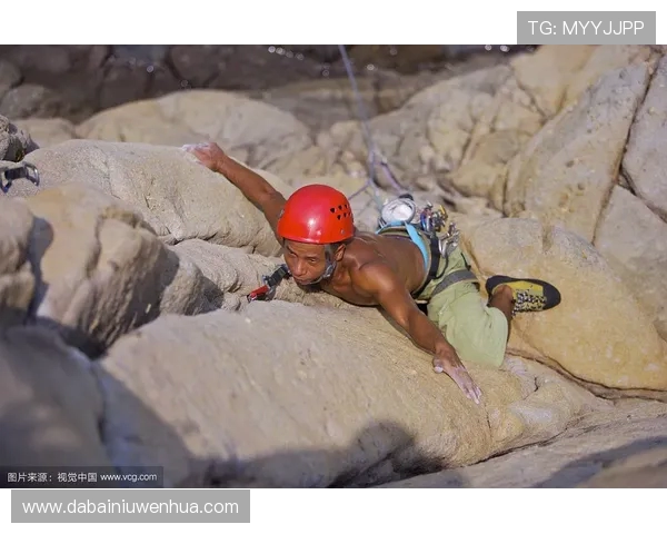 广州极限运动队在世界攀岩锦标赛中以97分稳居积分榜首位