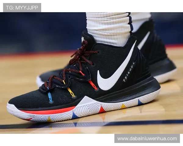 欧文新鞋发布会引发关注踩踏耐克Logo彰显艺术无界限