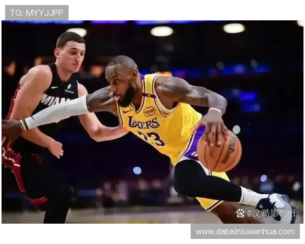 湖人与热火对决的精彩瞬间与战术分析让我对篮球的热爱更深一层 湖人与热火对决的精彩瞬间与战术分析让我对篮球的热爱更深一层