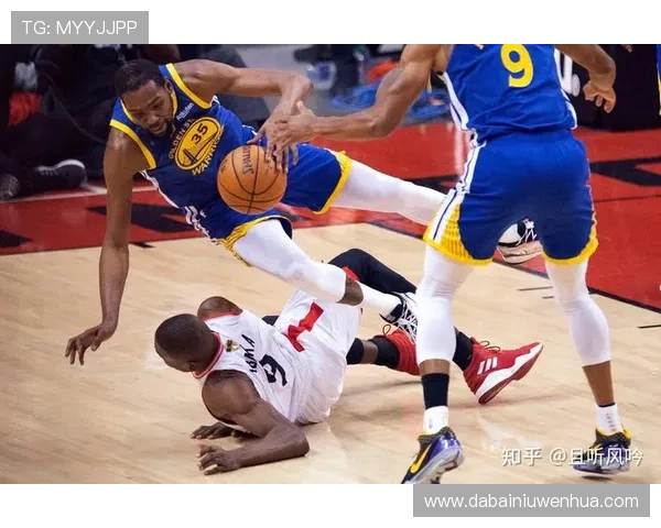 猛龙勇士总决赛第四场精彩对决回顾与分析,谁将夺得总冠军荣耀 猛龙勇士总决赛第四场精彩对决回顾与分析,谁将夺得总冠军荣耀